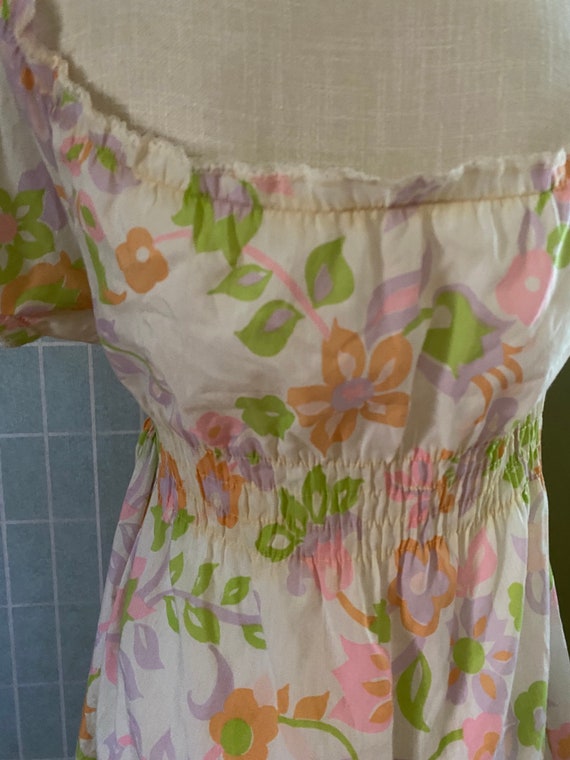 Vintage 1970’s light pastel floral short sleeve p… - image 6