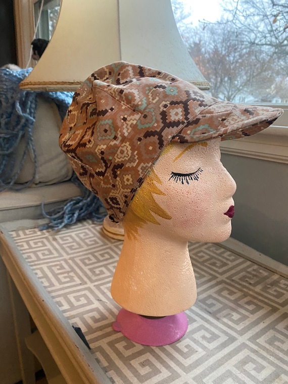 Vintage 1970’s light brown funky cap