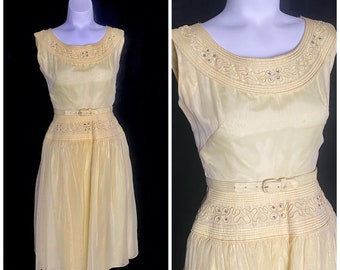 Vintage jaren 1950 Boter Gele Chiffon en Whinestone Jurk, Maat XS