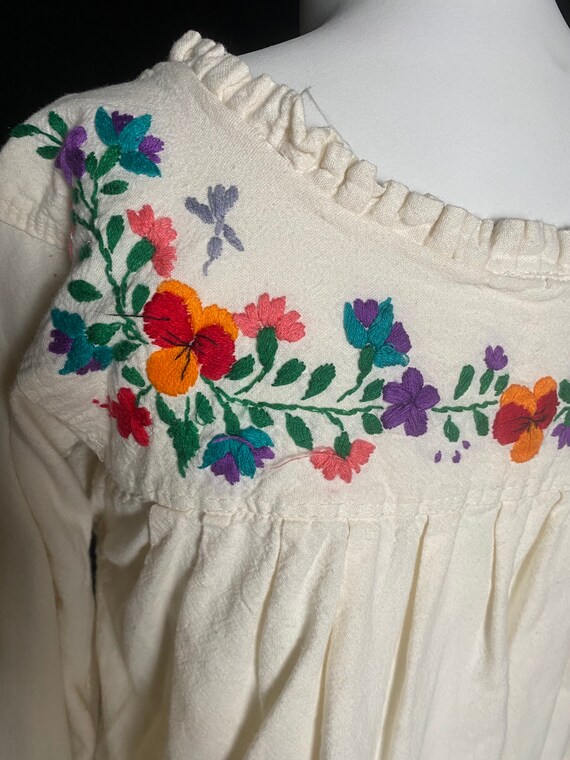 Vintage 1970’s cream cotton blouse with colorful … - image 8