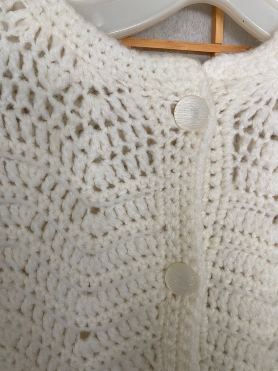 Vintage 1960’s cream white knitted sweater cape c… - image 2