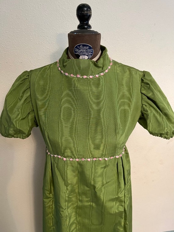 Vintage 1960s Olive green moire fabric hand sewn … - image 3