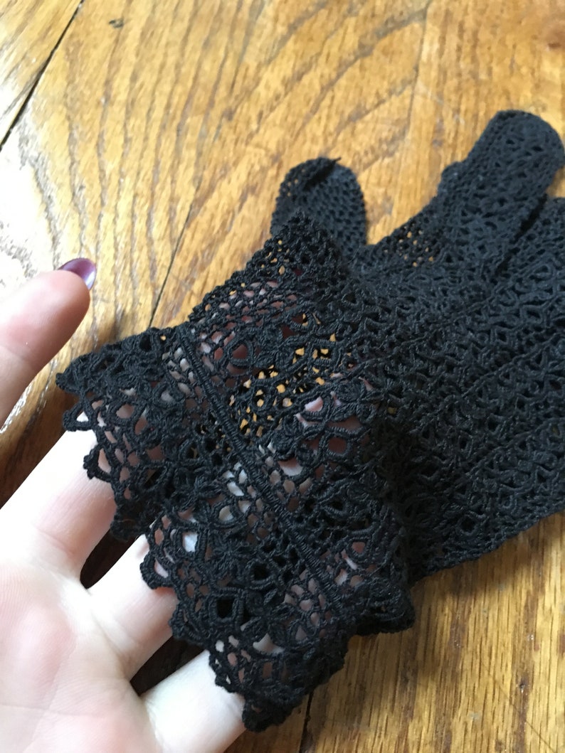Vintage Unique Black Sheer Formal Gloves
