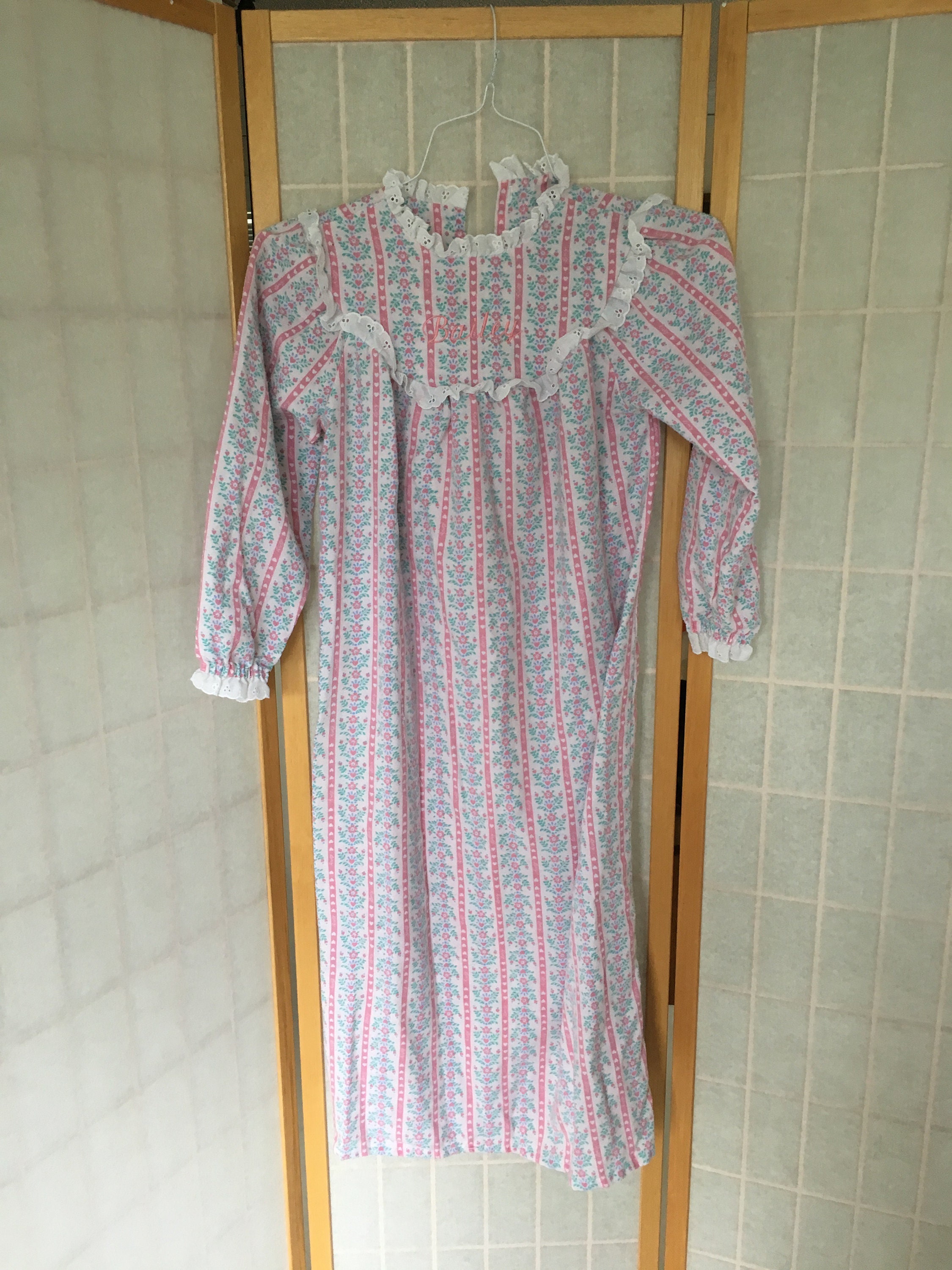 Vintage 1970's Pink Floral Girl's Flannel Nightgown | Etsy
