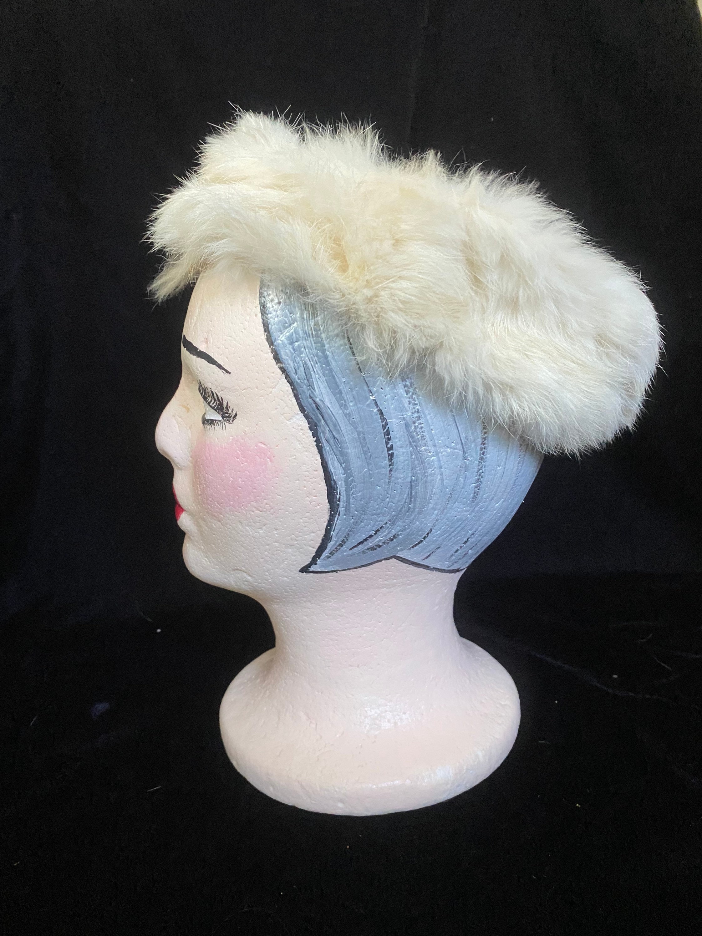 Vintage 1950s rabbit fur lined head piece Vintage 1950s Rabbit Fur Doll Muff: Child main image 3