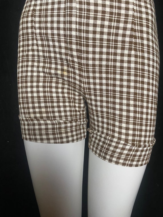 Vintage 1970’s brown and white plaid summer short… - image 3