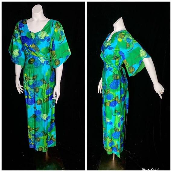 Vintage 1970’s green and blue McInerny Hawaiian dr