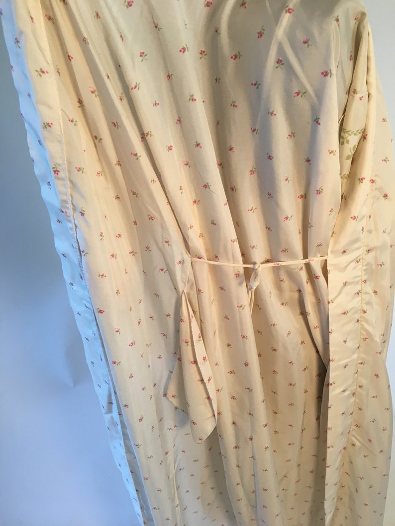Vintage 1980/'s Beige White and Pink Floral Strappy Night Gown with Matching Robe Set Size mediumlarge