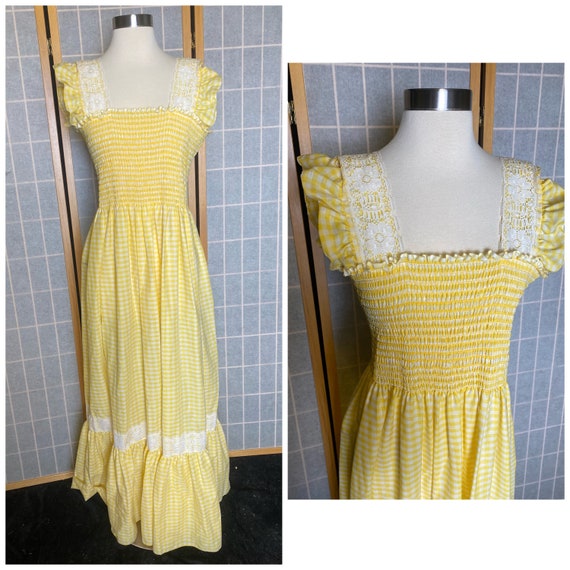 Vintage 1970’s yellow and white gingham sun dress… - image 1