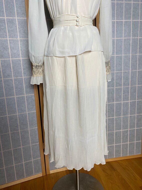 Vintage 1970’s sheer white two piece dress with l… - image 5