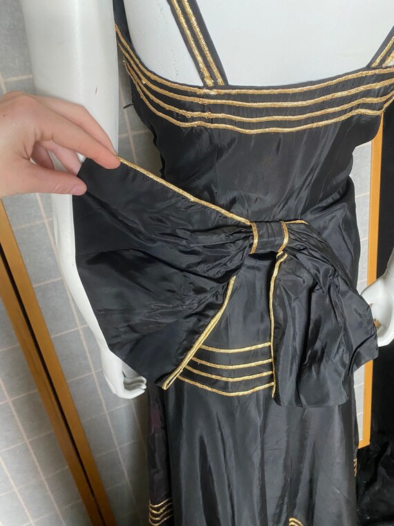 Vintage 1940’s black taffeta gown with metallic g… - image 9