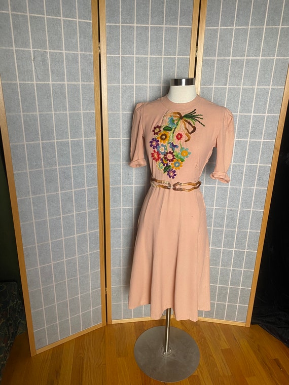 Vintage 1940’s peach crepe day dress with colorful