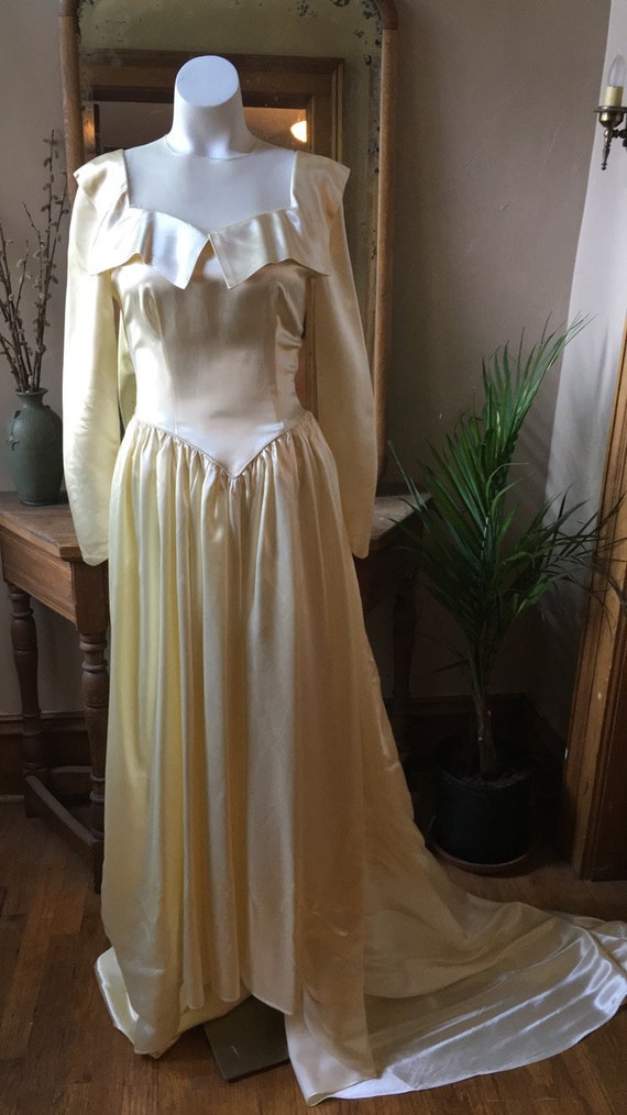 Vintage 1940's Ivory White Liquid Satin Wedding Go