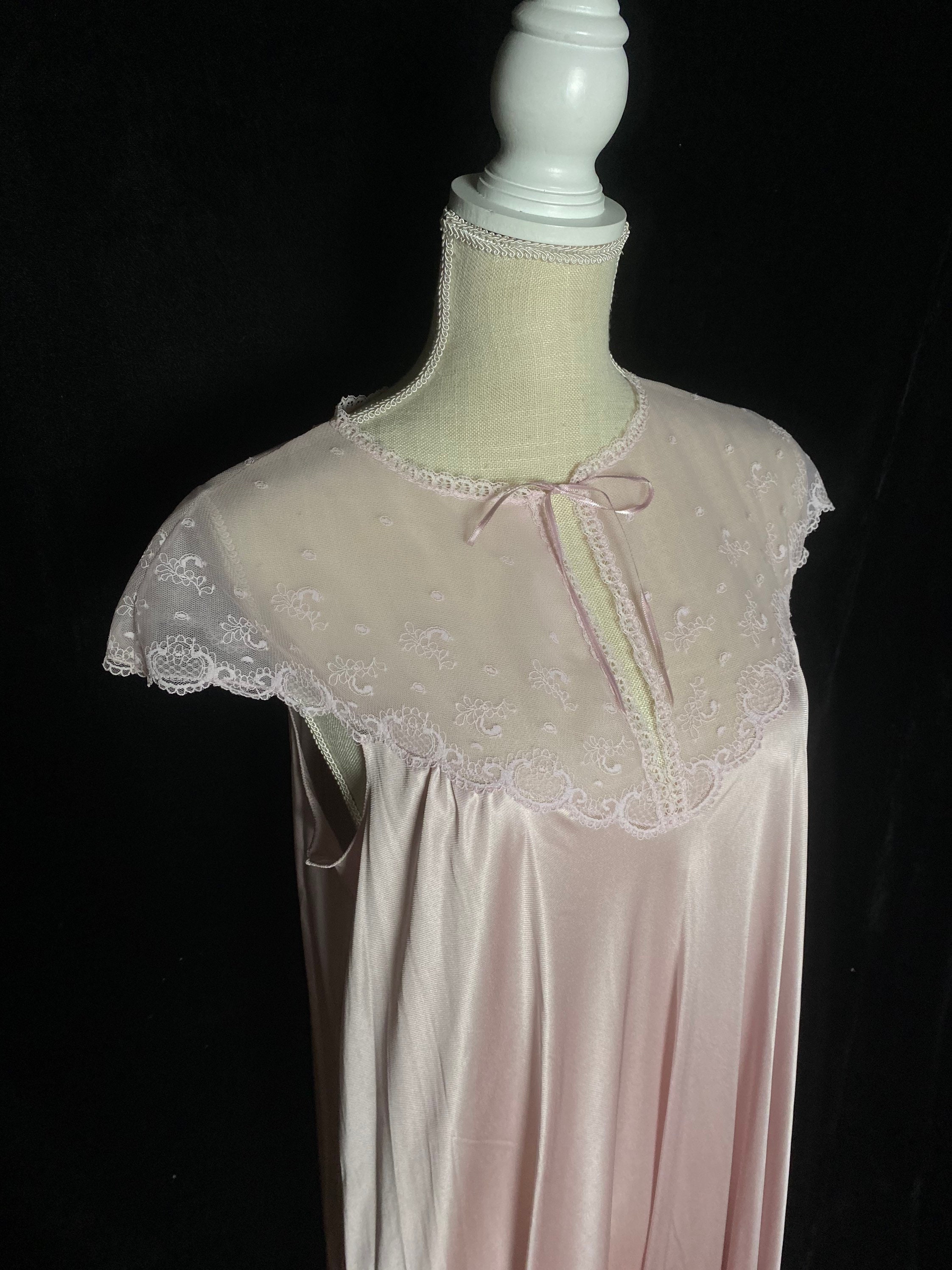Vintage 1960s mauve pink nylon nightie night gown with lace | Etsy