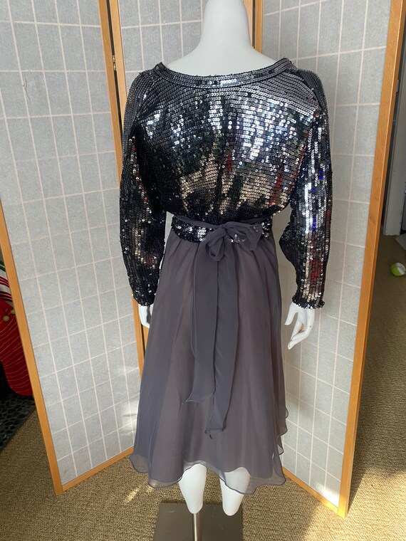 Vintage 1960’s silver sequin and gray sheer chiff… - image 7