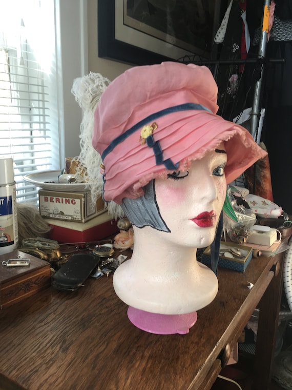 Vintage 1920 1930's Pink Sheer Bonnet Hat with Pur