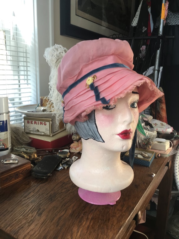 Vintage 1920 1930's Pink Sheer Bonnet Hat with Pu… - image 1