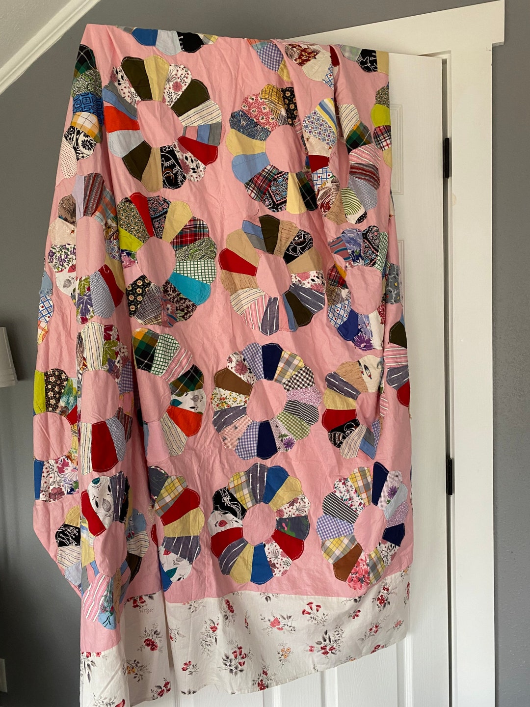 Vintage 1940s Pink Cotton Quilt Topper With Novelty Print Etsy