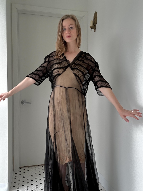 Vintage 1930’s 40’s sheer black gown, dress size … - image 3