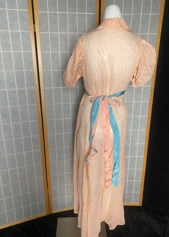 Vintage 1930’s peach floral sheer dress with sati… - image 9