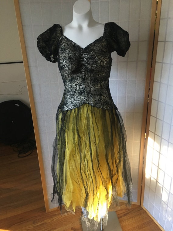 chinese dress ladies Yellow Satin Lace Maxi Dress – self-portrait-US main image 1