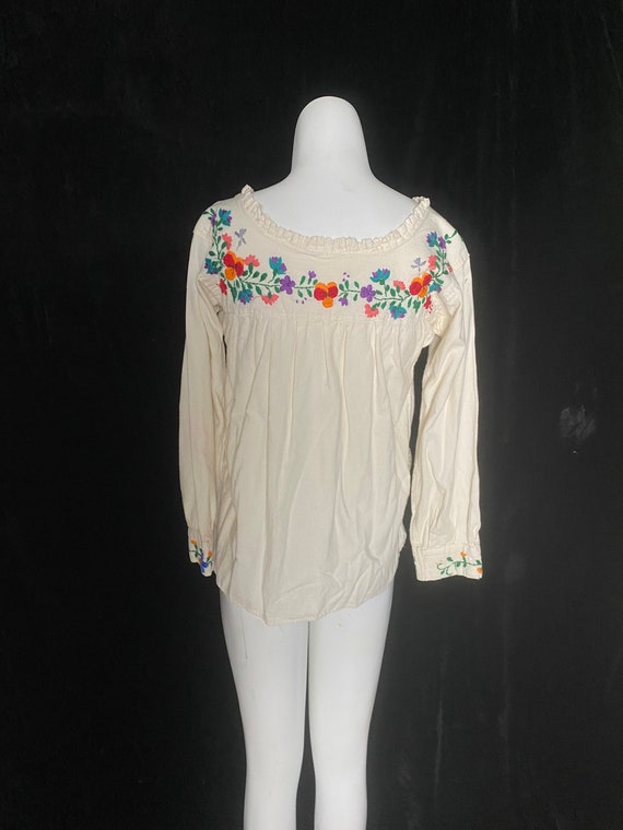 Vintage 1970’s cream cotton blouse with colorful … - image 7