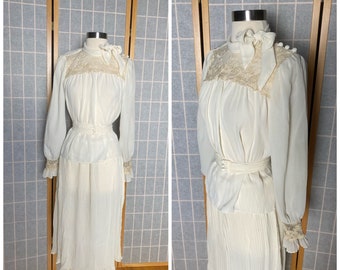 Vestido blanco de dos piezas vintage de 1970 con encaje y cinturón, talla mediana
