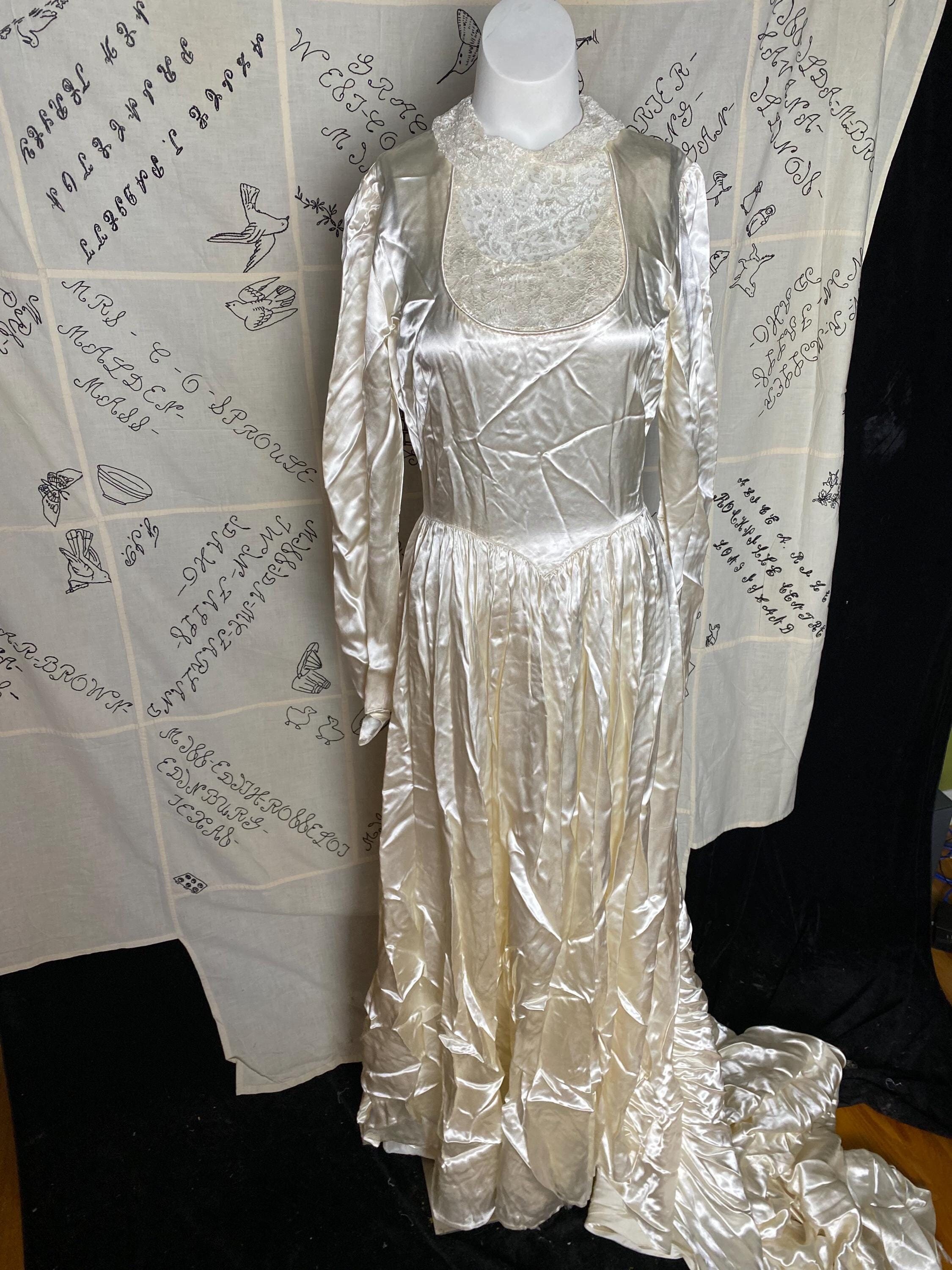 Abito da sposa vintage in raso liquido color crema anni '40-'50