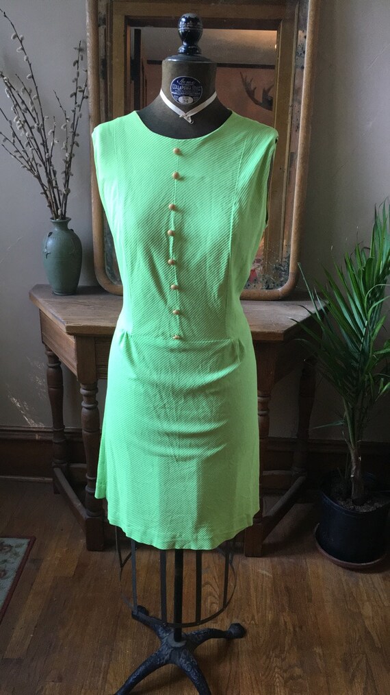 Vintage 1960's Lime Green Sleeveless Dress with b… - image 1