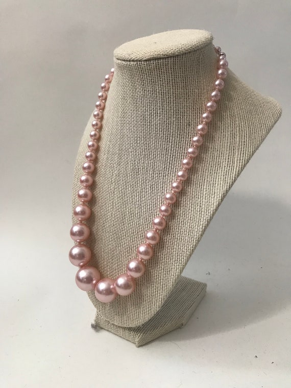 Vintage Pink Pearl Bead Necklace with hook closure