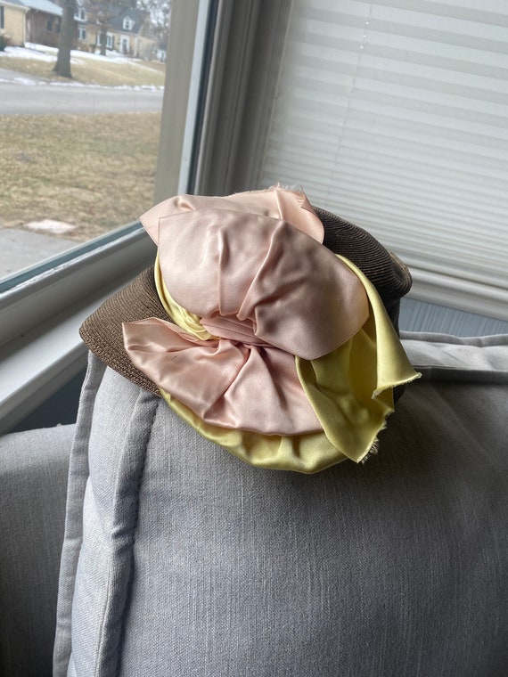 Vintage 1930's Light Brown Straw Woven Hat with Pi