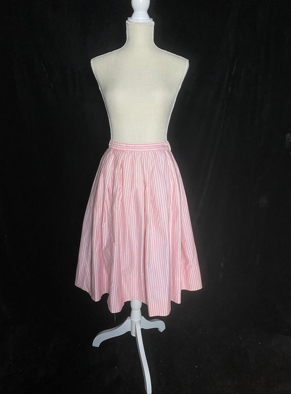 Vintage 1950’s pink and white candy stripe knee l… - image 1