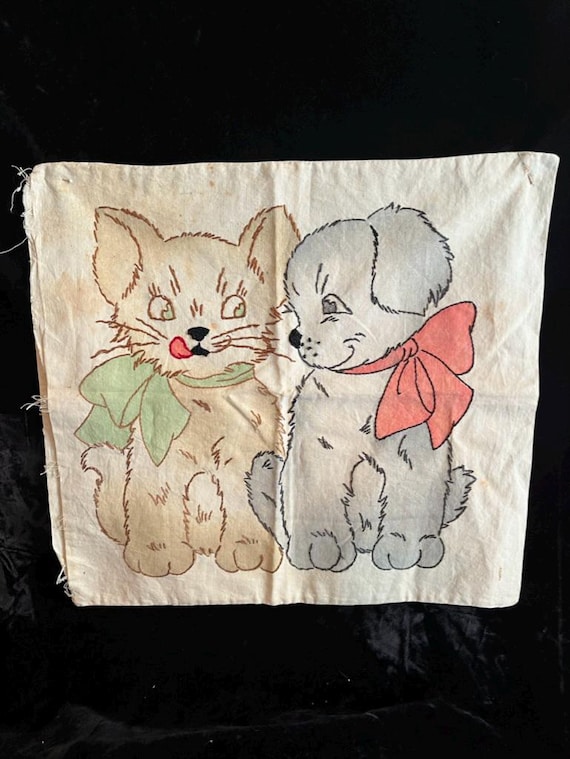 Vintage 1940's Embroidered Throw Pillow Cover With a Dog and Cat