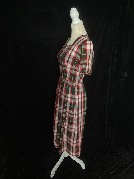 Vintage 1950’s red, white and green plaid Christm… - image 6