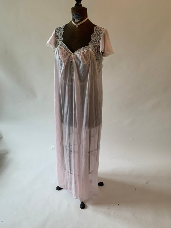 Vintage 1990s pink and off white lace nightgown