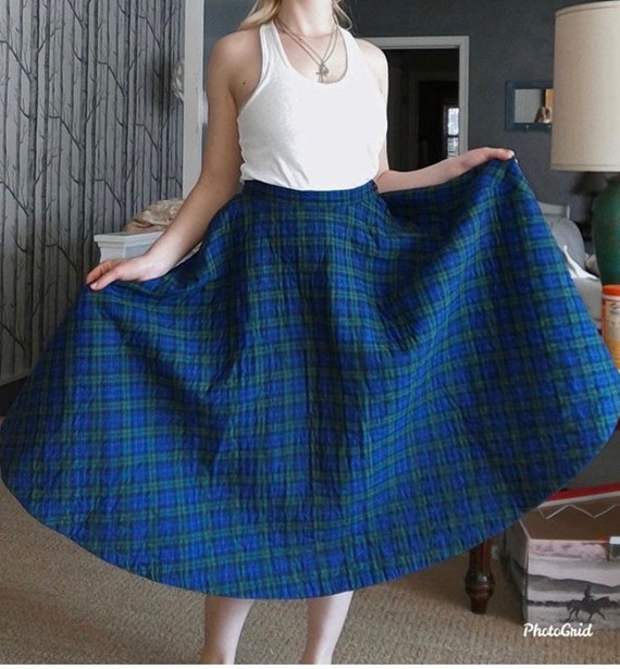 Vintage 1950’s Blue and Green Plaid Quilted Circle