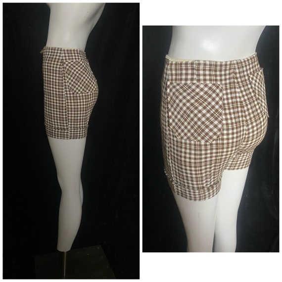 Vintage 1970’s brown and white plaid summer short… - image 1