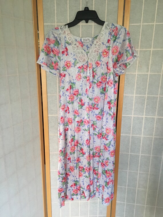 Vintage Floral Vanity Fair Short Sleeve 