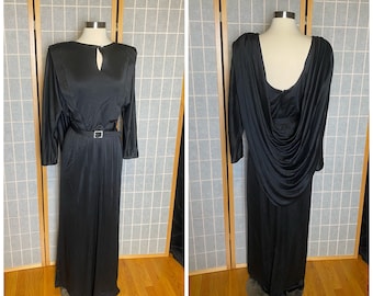 Vintage jaren 1980 zwarte lange mouw godin jurk met trein, maat groot