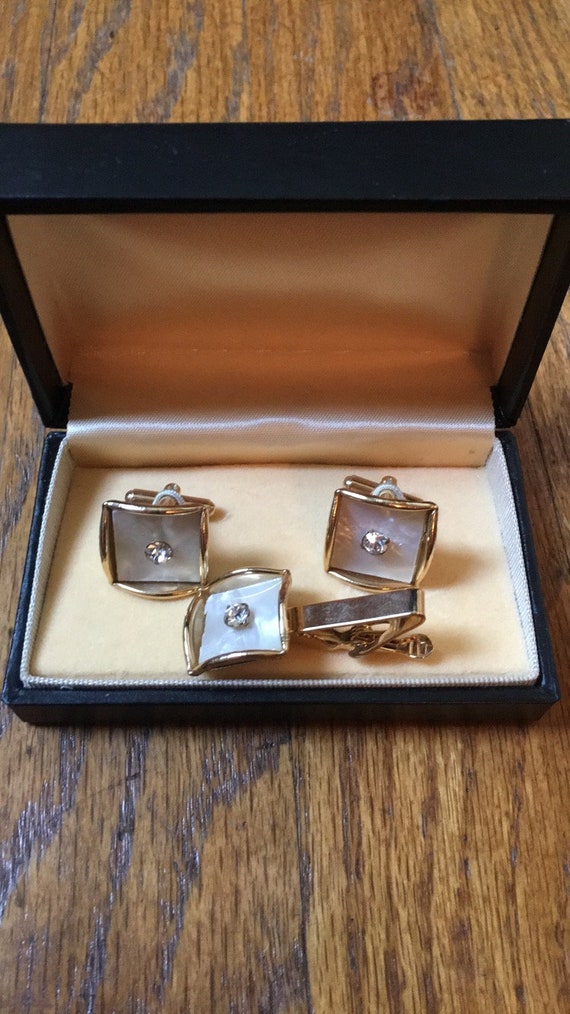 Vintage Cuff Link and Tie Bar Set