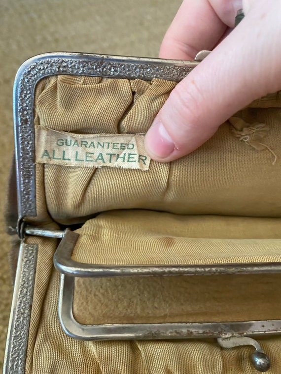 Vintage antique 1920’s leather clutch handbag wit… - image 9