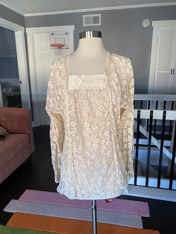 Vintage 1970’s sheer cream white lace blouse, siz… - image 1