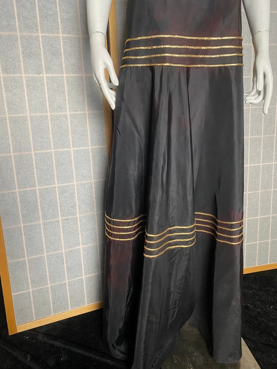Vintage 1940’s black taffeta gown with metallic g… - image 3
