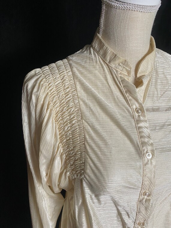 Vintage 1970’s funky cream blouse with micro plea… - image 2