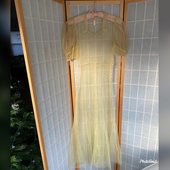 Vintage antique 1930’s yellow puff sleeve sheer ne