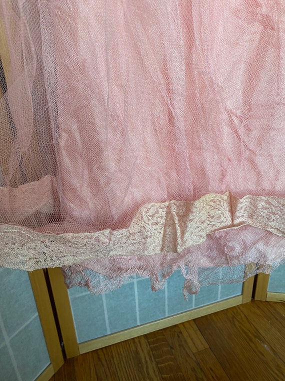 Vintage 1950's Pink Tulle and Lace Strapless Part… - image 6