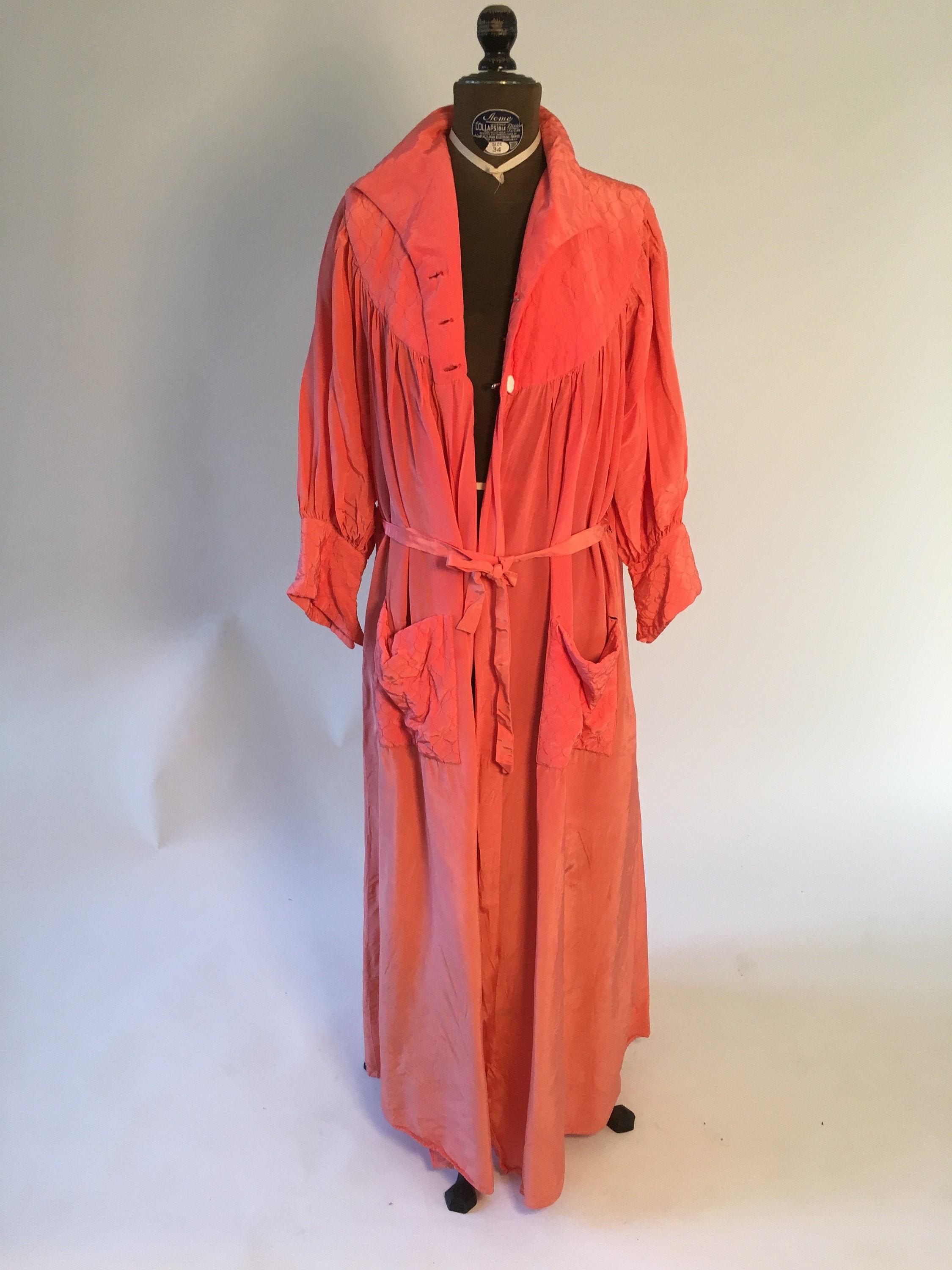 Vintage 1940 1950 Coral Pink Quilted Long Sleeve Robe | Etsy