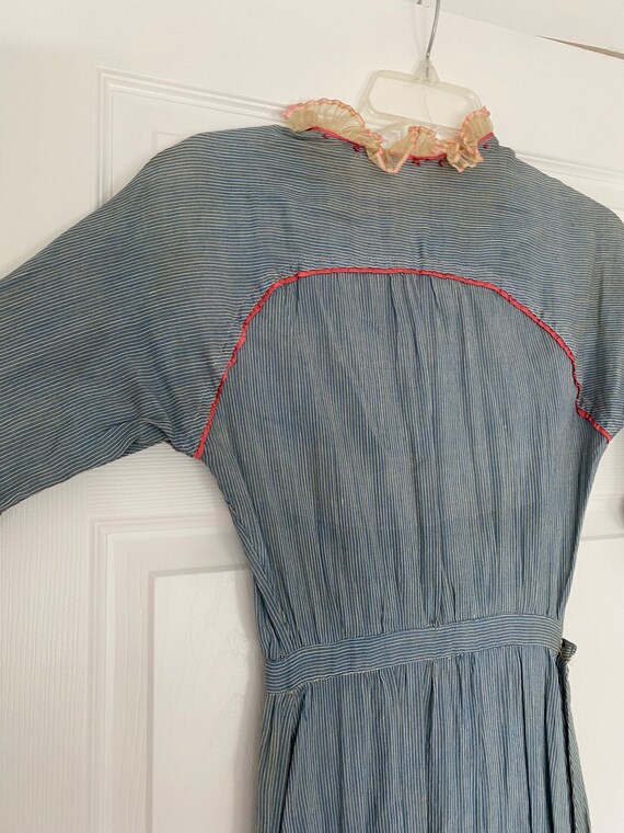 Antique 1900s blue and white hickory stripe dress… - image 9