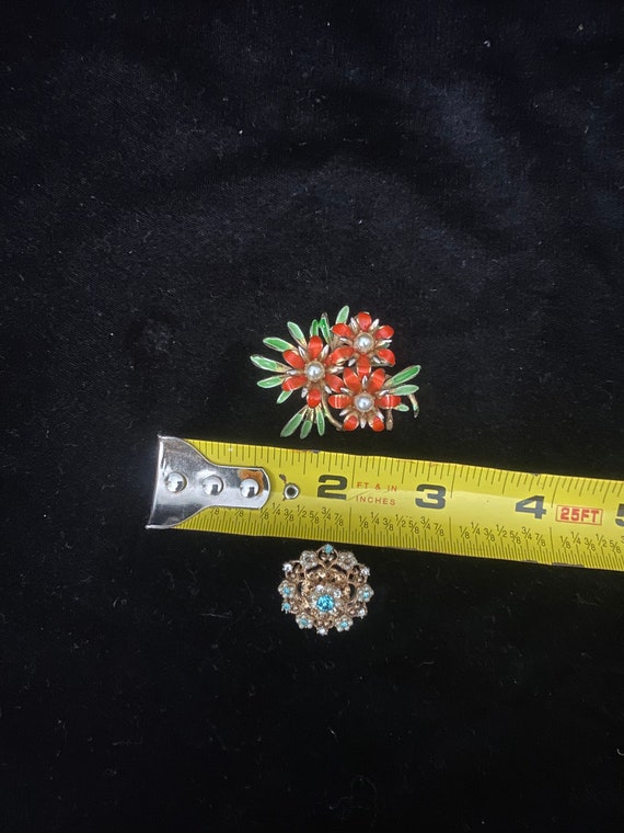 Vintage 1950’s and 1960’s flower rhinestone pins - image 7