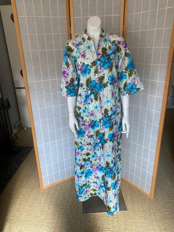 Vintage 1960’s Barbara Lee blue and purple floral